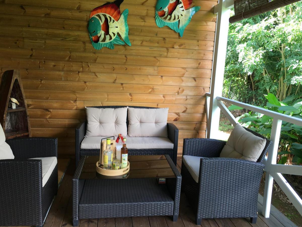 Grand Bungalow Avec Piscine Et Vue Mer Bouillante Zewnętrze zdjęcie